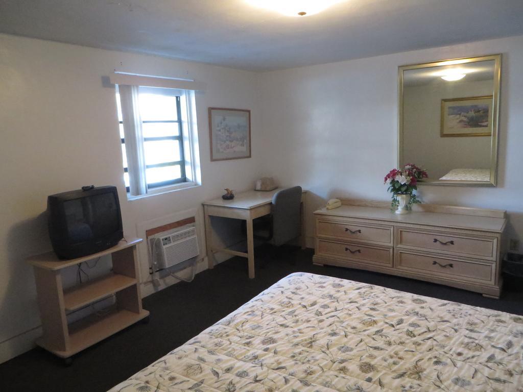 Southwind Motel Stuart Phòng bức ảnh