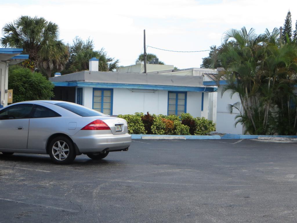 Southwind Motel Stuart Ngoại thất bức ảnh